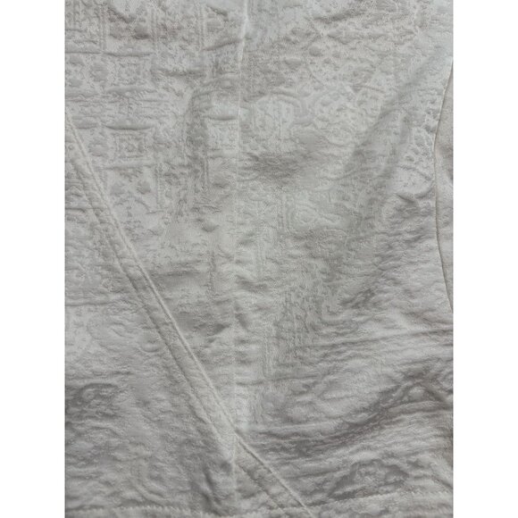 Les Benjamins Drawstring Shorts in White - Picture 5 of 8